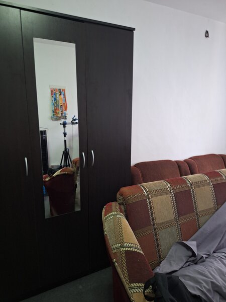 Dristor, metrou, 3 min.,